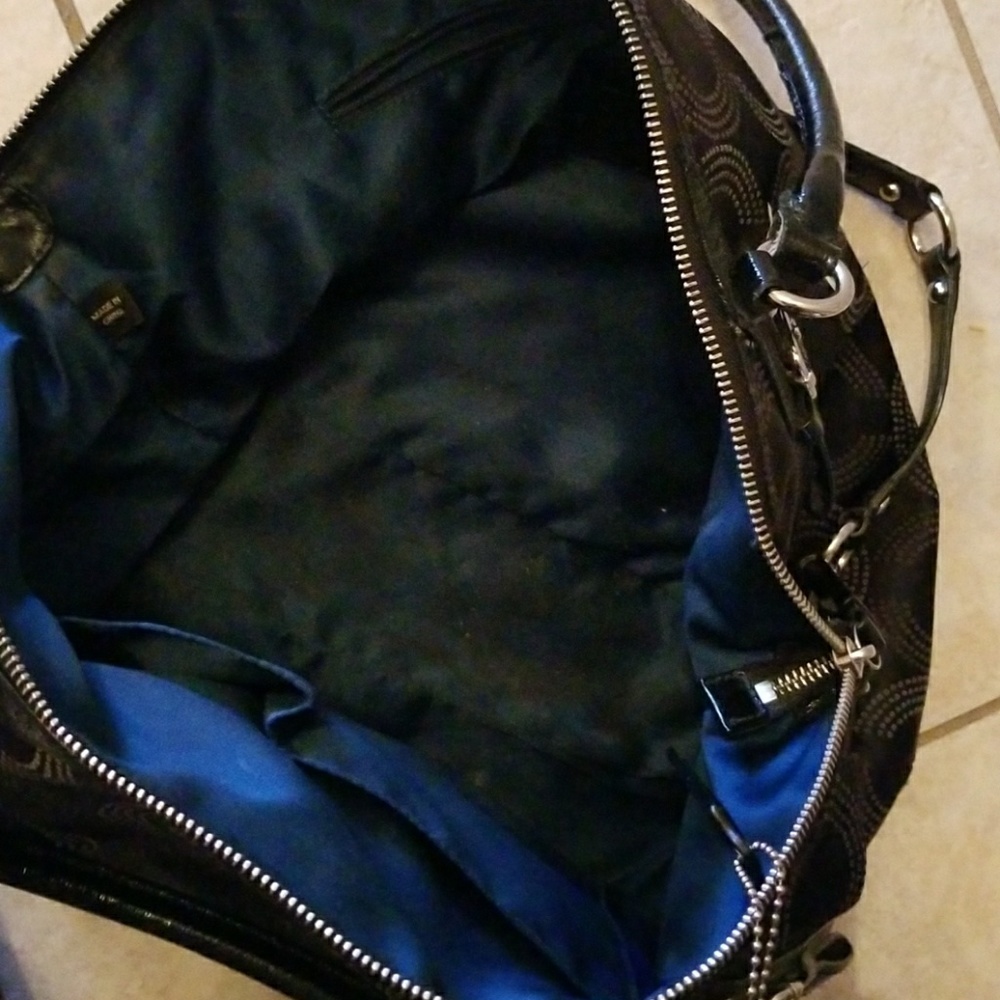 Purse - Picture 3 of 4